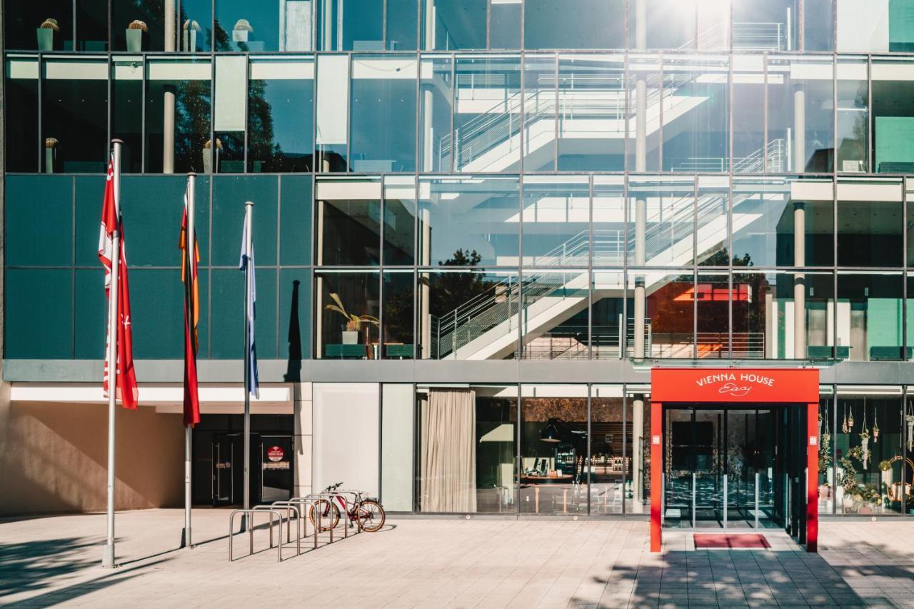 Vienna House Easy By Wyndham Stuttgart Hotel Exterior photo