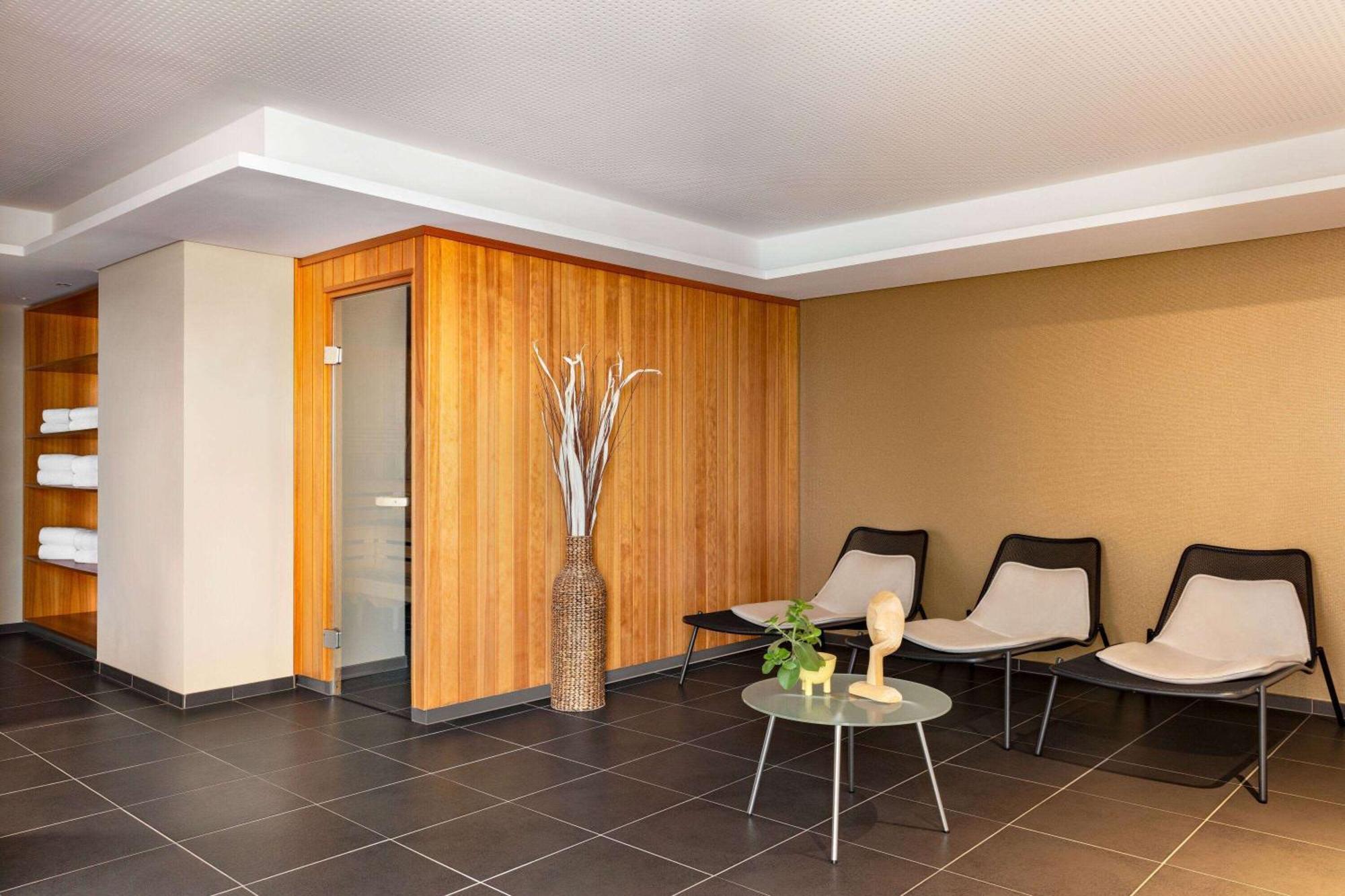 Vienna House Easy By Wyndham Stuttgart Hotel Exterior photo